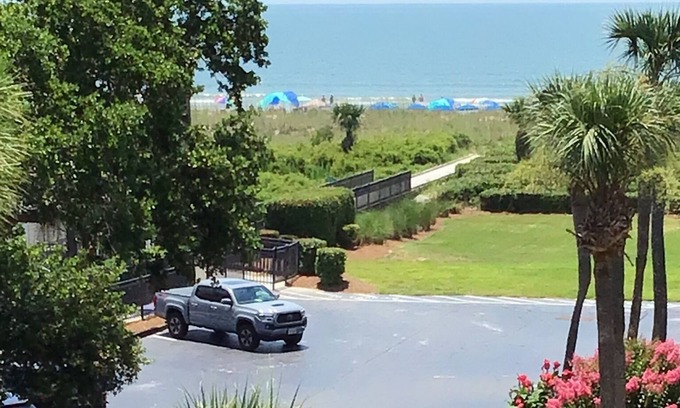 Hilton Head Condo | NEWLY RENOVATED 2 BEDROOM GEM!nNo children under 8 yrs of age