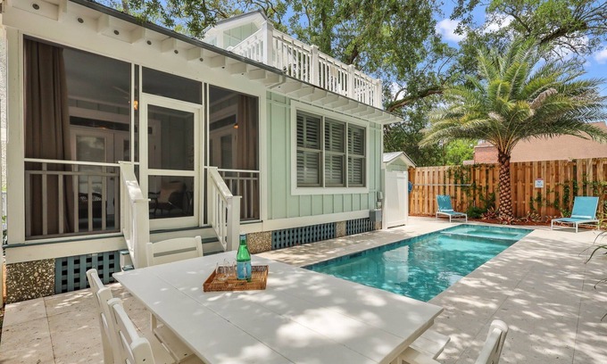 Saint Simons Island House | NEWLY RENOVATED! Immaculate Beach Cottage, Walk to Beaches, Restaurants, Shopping!