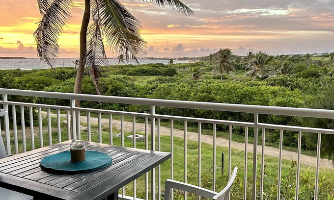 Orient Bay Apartment | Newly Renovated 1 Bedroom Condo With Amazing Seaview! Beachfront Pool!