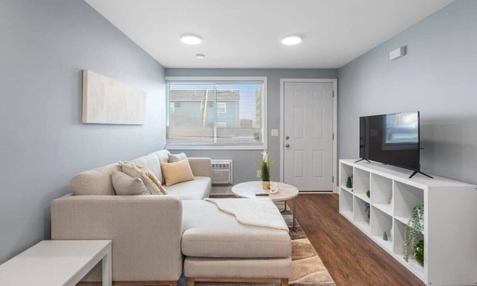Columbus Apartment | Newly Renovated 1 Bedroom