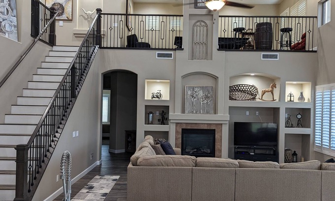 Desert View Village House | Newly renovated 2023 Luxury home N Scottsdale/Cave Creek-Mtn Views & Heated Pool