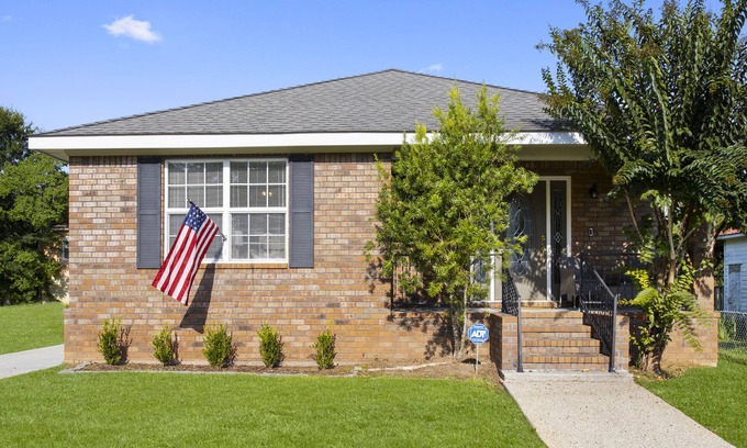 D'Iberville House | Newly renovated 2BR 2BA house