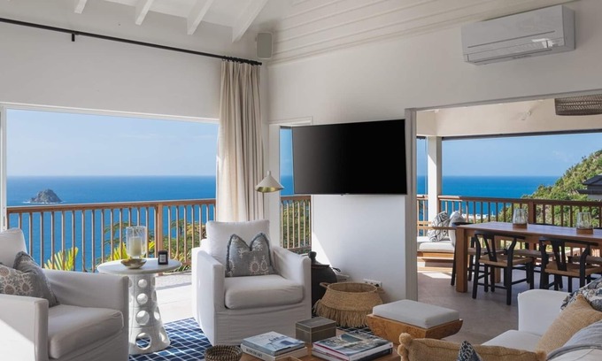 Colombier Villa | Newly Renovated 3 BDRM Villa w Ocean Views