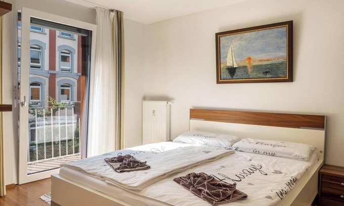Radolfzell am Bodensee Apartment | Newly Renovated Apartment “Ferienwohnung bei Marta” with Balcony