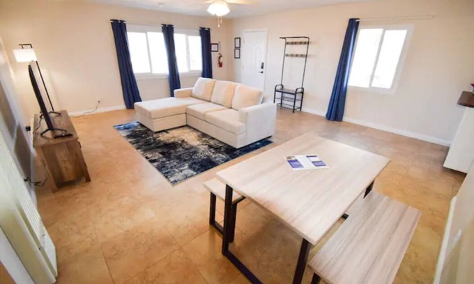 Townsite House | Newly Renovated Charming 3 bedroom Las Vegas Home