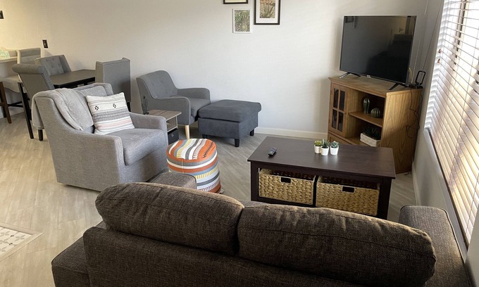 Deer Valley Condo | Newly Renovated Condo in North Phoenix