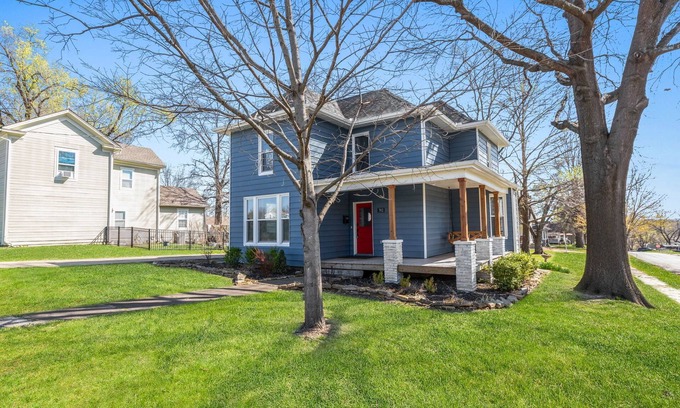Pleasant Hill Other | Newly Renovated Farmhouse in Family Friendly Pleasant Hill