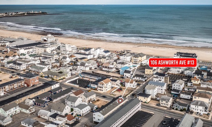 Hampton Condo | Newly renovated Hampton Beach efficiency, walking distance to beach and downtown