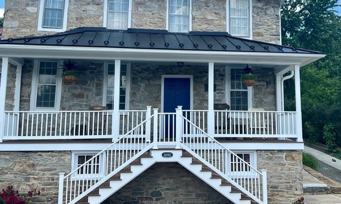 Hillsboro House | Newly Renovated Historic Home with great views, near wineries, high speed WiFi!