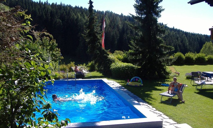 Radstadt Apartment | Newly Renovated Holiday Apartment Elisabeth with Shared Pool, Mountain Views & WiFi