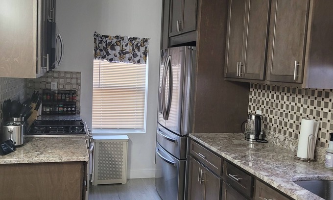 Queens House | Newly Renovated Home away from Home