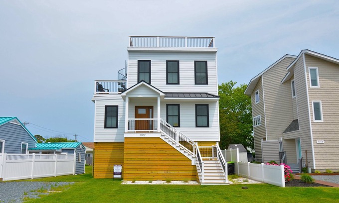Dewey Beach House | NEWLY RENOVATED IN HEART OF DEWEY BEACH - 2002 Bayard Ave