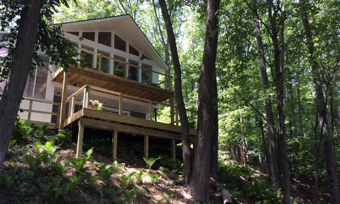 Interlochen House | Newly renovated lake house, fenced in home on Duck Lake, pontoon, pet friendly