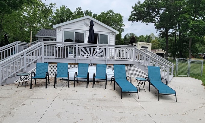 Harrison Cottage | Newly Renovated, Lakefront, Dog Friendly Cottage, Sand Lake, Harrison