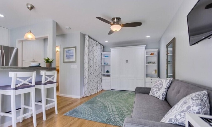 Mission Beach Apartment | Newly Renovated Luxury Studio with Hot Tub, Steps From Ocean & Bay!