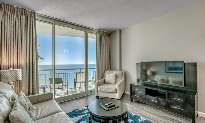 Downtown Myrtle Beach Apartment | Newly Renovated Ocean Front Condo, Modern Decor, Central MB, 20th floor