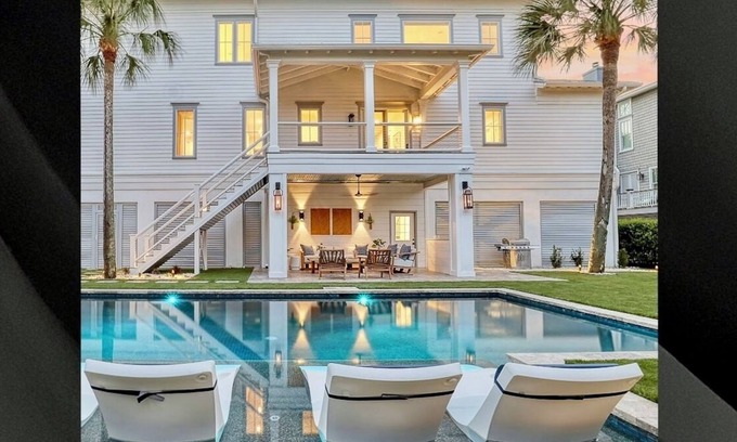 Isle of Palms House | *Newly Renovated* Pool, Ocean Views, 6 Bed/7 Bath