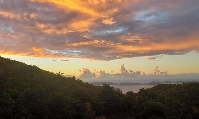 Leonards Apartment | Newly Renovated Sea View 1-bedroom apartment in Tortola