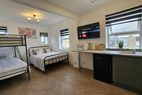 Camberwell Apartment | Newly renovated Studios & Ensuite Rooms! - Camberwell