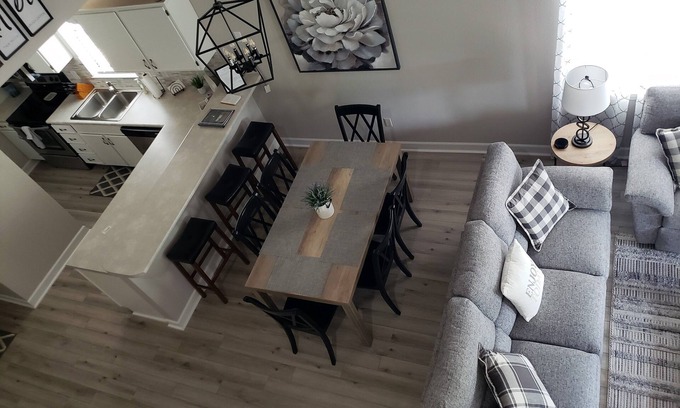 Table Rock Condo | NEWLY UPDATED 3 Bedroom/3 full bath- CLOSE TO EVERYTHING!