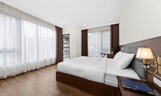 Dich Vong Hau Apartment | Newsky Serviced Apartment