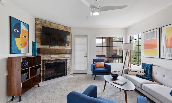 Fountain Hills Condo | Next to Fountain Park, Hiking, Dining, Fountain View!