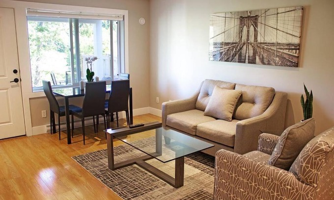 Victoria Apartment | Next to Olympic View golf course 2 bedroom private suite