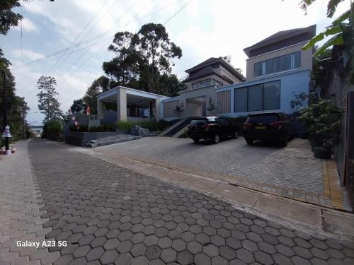 Salatiga House | Ngaso Ing Salatiga
