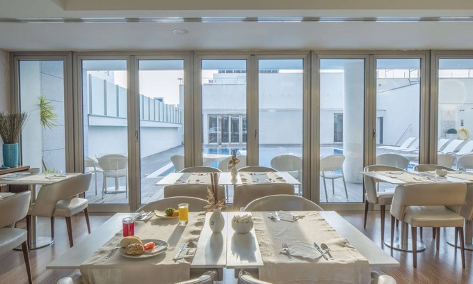 Coimbra City Centre Hotel | NH Coimbra Dona Inês