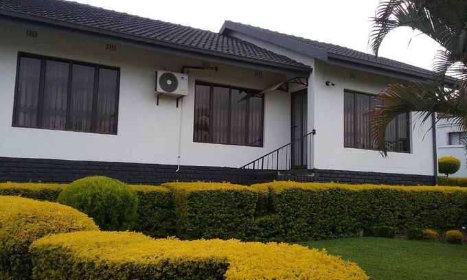 Thulamahashe Bed & Breakfast | Nhlalala Guest House