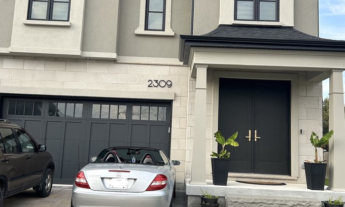 Niagara Falls House | Niagara Home away from home