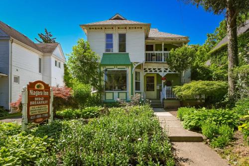 Niagara Falls Bed & Breakfast | Niagara Inn Bed and Breakfast