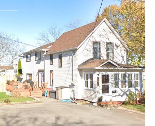 Niagara Falls House | Niagara Sky Line 6 Bedroom Villa - Walk to the Falls & Free Breakfast Delivered Daily
