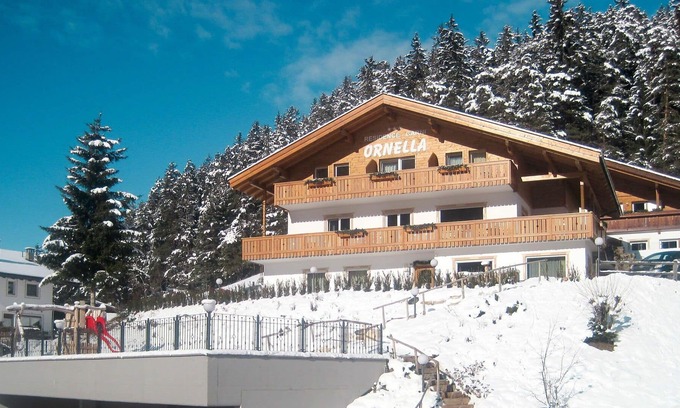 Santa Cristina Val Gardena Apartment | Nice apartment for 2 people with WIFI, TV, patio and parking