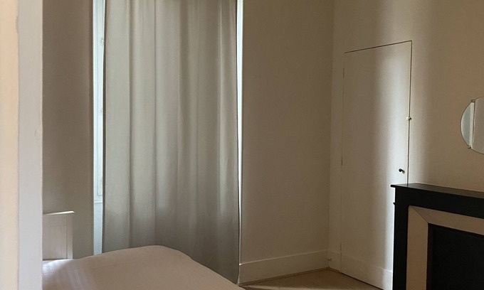 Quartier Hyper-Centre Apartment | Nice 2 bedroom apartment with hot tub Grenoble center aigle