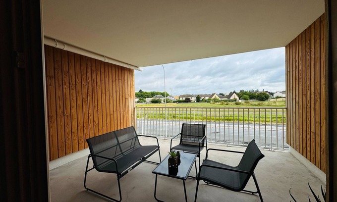 Colombelles Apartment | Nice 2 rooms at the gates of Caen