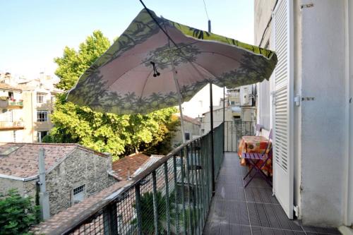 Thiers Apartment | Nice 30 M2 2pers With Terrace in hypercenter