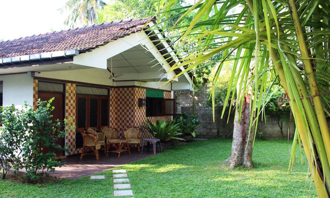 Hettimulla House | Nice 90m² holiday home just 200m from the beach