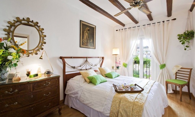 Sant Antoni Apartment | NICE AND COMFORTABLE APARTMENTS NEAR TO THE RAMBLAS