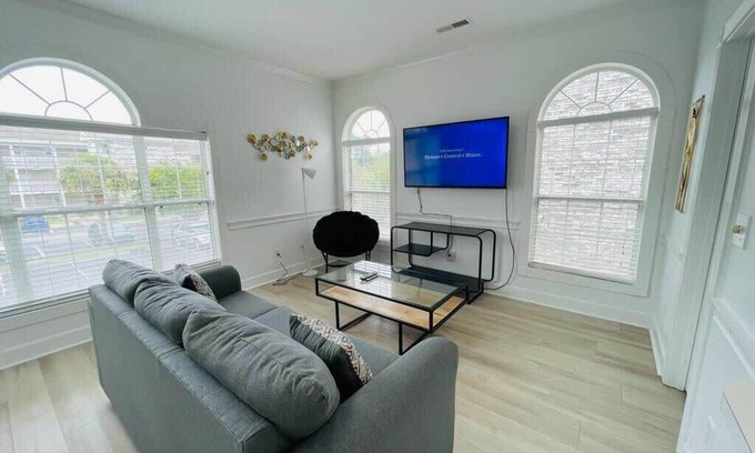 Central Myrtle Beach Apartment | Nice and cozy 1br condo at Magnolia place