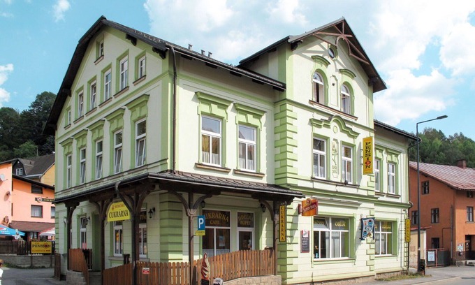Tanvald Apartment | Nice apartment for 4 guests with hot tub, WIFI, TV, pets allowed and parking