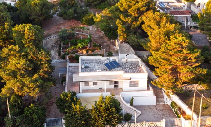 Torre Vado Apartment | Nice apartment for 8 guests with A/C, TV, terrace, pets allowed and parking