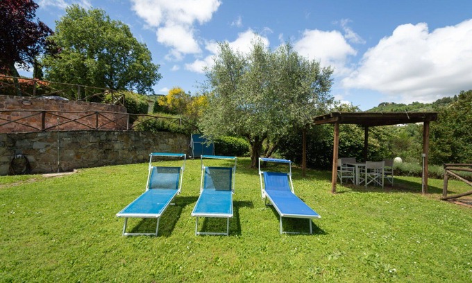 Greve in Chianti House | Nice apartment in villa for 8 guests with pool, WIFI, TV, patio and pets allowed