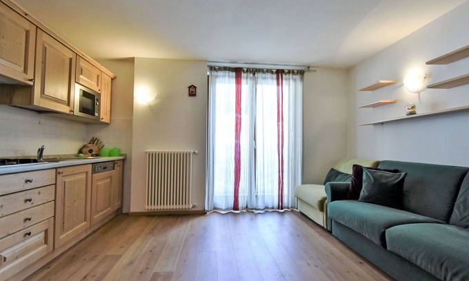 Madesimo Apartment | Nice apartment for 2 guests with WIFI, TV and pets allowed