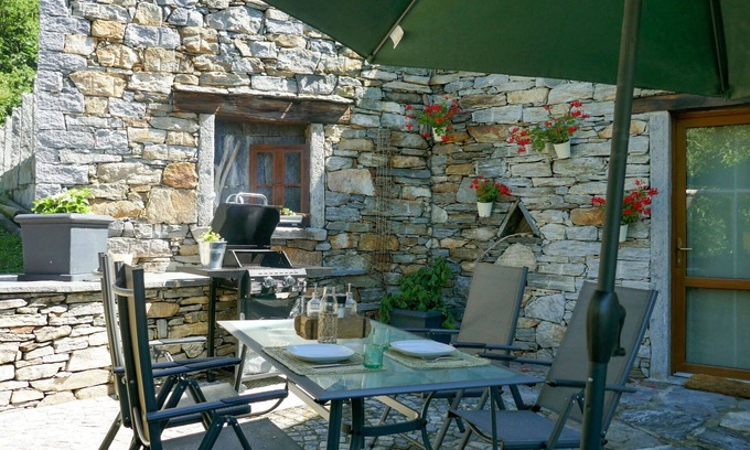 Malvaglia-dagro Apartment | Nice apartment for 3 guests with WIFI, TV, patio and parking