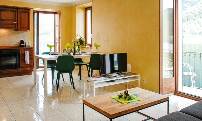 Bigogno Apartment | Nice apartment for 4 guests with WIFI, TV, balcony and panoramic view