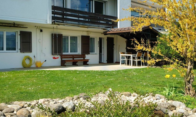 Gwatt Apartment | Nice apartment for 4 guests with WIFI, TV and balcony