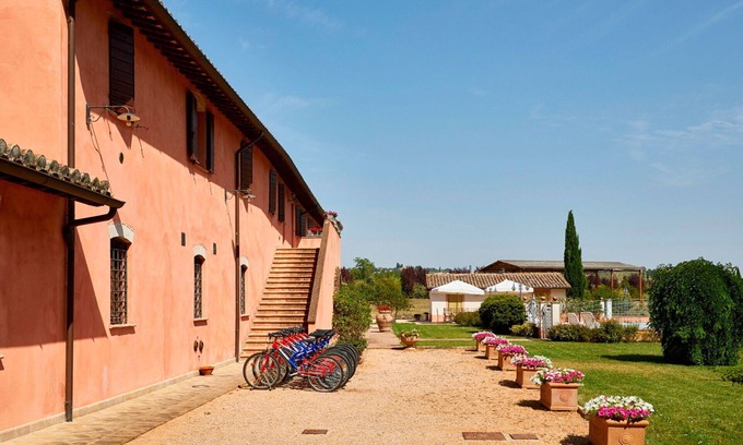 San Brizio Apartment | Nice apartment for 4 guests with WIFI, pool, TV and pets allowed, close to Spoleto