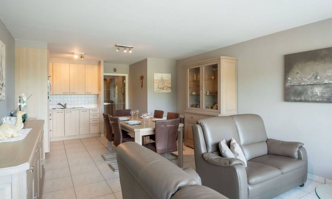 Bredene Apartment | Nice apartment for 4 people with WIFI, TV and balcony