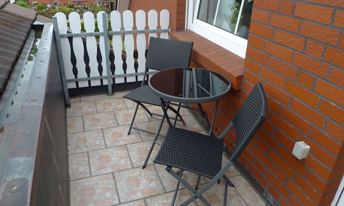 Osteel Apartment | Nice apartment for 4 people with WIFI, TV, balcony and parking